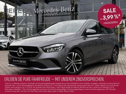 Grau Gebraucht 2024 Mercedes B200 Progressive Van / Kleinbus | 29.965 € (Guter Preis)