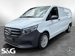 Arktikweiß Gebraucht 2024 Mercedes Vito Van / Kleinbus | 49.953 €