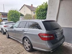 Grau Gebraucht 2009 Mercedes E350 Limousine | 11.000 € (Fairer Preis)