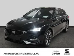Schwarz Neu 2025 Seat Leon FR Limousine | 34.990 € (Teuer)