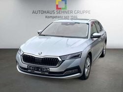 Brilliantsilber met (silber) (silber) Gebraucht 2023 Skoda Octavia Style Kombi | 27.470 € (Fairer Preis)
