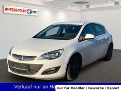 Weiß Gebraucht 2015 Opel Astra Selection Limousine | 4.999 € (Guter Preis)
