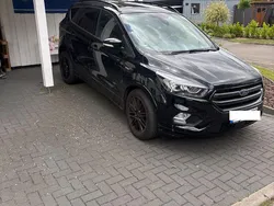 Schwarz Gebraucht 2018 Ford Kuga ST-Line SUV | 16.000 € (Fairer Preis)
