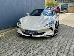 Weiß Gebraucht 2025 MG Cyberster Cabrio | 70.990 € (Etwas zu teuer)