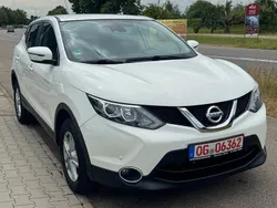 Weiß Gebraucht 2014 Nissan Qashqai Acenta+ SUV | 11.990 € (Fairer Preis)