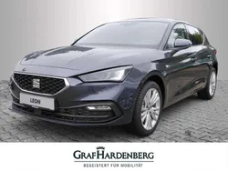 Magnetic grau metallic Gebraucht 2025 Seat Leon Style Limousine | 26.490 € (Fairer Preis)