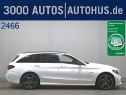 Weiss Gebraucht 2021 Mercedes C220 AMG line Limousine | 28.480 € (Guter Preis)