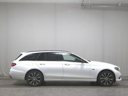 Weiss Gebraucht 2019 Mercedes E300 Avantgarde Limousine | 22.780 € (Superpreis)