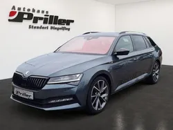 Grau Gebraucht 2021 Skoda Superb SportLine Kombi | 27.800 € (Fairer Preis)