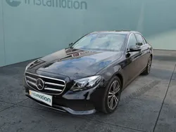 Schwarz Gebraucht 2020 Mercedes E220 Avantgarde Limousine | 40.850 € (Teuer)