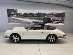 Light ivory Gebraucht 1967 Porsche 911 Cabrio | 399.900 €