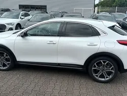 Weiß Gebraucht 2022 Kia XCeed Vision SUV | 23.990 € (Fairer Preis)