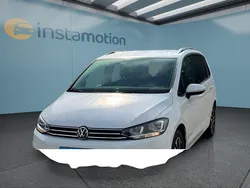 Weiß Gebraucht 2020 VW Touran Van / Kleinbus | 23.549 € (Fairer Preis)