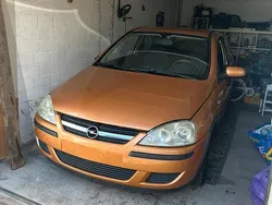 Gold Gebraucht 2004 Opel Corsa Kleinwagen | 450 € (Guter Preis)