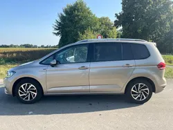 Beige Gebraucht 2018 VW Touran Join Van / Kleinbus | 17.300 € (Guter Preis)