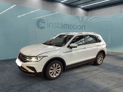 Weiß Gebraucht 2023 VW Tiguan Life SUV | 31.125 € (Fairer Preis)