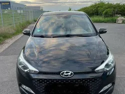 Schwarz Gebraucht 2017 Hyundai i20 Style Kleinwagen | 8.400 € (Superpreis)