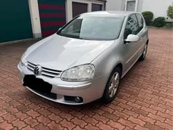 Silber Gebraucht 2008 VW Golf V United Limousine | 2.850 € (Fairer Preis)