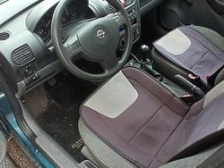 Grün Gebraucht 2001 Opel Corsa Kleinwagen | 850 € (Guter Preis)