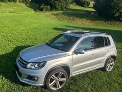 Grau Gebraucht 2014 VW Tiguan Sportline SUV | 16.500 € (Etwas zu teuer)