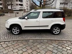 Weiß Gebraucht 2012 Skoda Yeti SUV | 6.200 € (Fairer Preis)