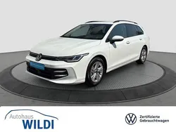 Weiß Gebraucht 2024 VW Golf VIII Life Kombi | 28.990 € (Fairer Preis)