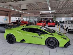 Gelb Gebraucht 2024 Lamborghini Huracán Coupé | 359.000 €