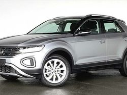 Silber / pyritsilber zweifarbig / metallic Gebraucht 2022 VW T-Roc Style SUV | 27.450 € (Fairer Preis)