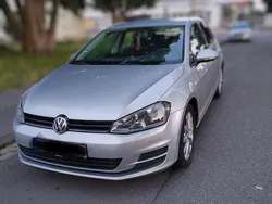 Grau Gebraucht 2015 VW Golf VII Kombi | 13.500 €