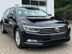 Deep black perleffekt Gebraucht 2018 VW Passat Kombi | 11.999 € (Superpreis)