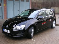 Schwarz Gebraucht 2012 VW Golf VII Comfortline Limousine | 18.165 €