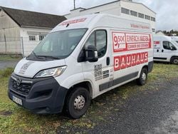 Weiß Gebraucht 2022 Opel Movano Edition Van | 21.550 € (Guter Preis)