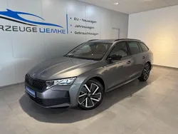 Grau Neu 2025 Skoda Octavia SportLine Kombi | 35.990 € (Etwas zu teuer)