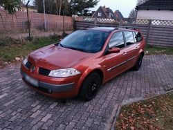 Rot Gebraucht 2005 Renault Mégane GrandTour Kombi | 2.700 € (Teuer)