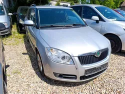 Silber Gebraucht 2010 Skoda Fabia Elegance Kombi | 1.950 € (Superpreis)