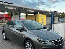 Grau Gebraucht 2018 Opel Astra Limousine | 12.500 € (Fairer Preis)