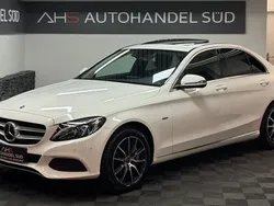 Weiß Gebraucht 2019 Mercedes C350e Avantgarde Limousine | 24.999 € (Fairer Preis)