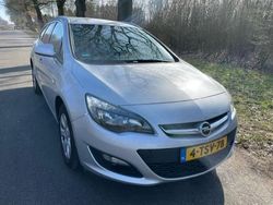 Grau Gebraucht 2014 Opel Astra Business Kombi | 2.750 € (Fairer Preis)
