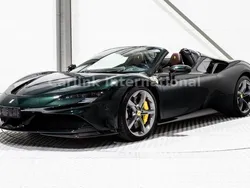 Grün Gebraucht 2023 Ferrari SF90 Cabrio | 540.000 € (Etwas zu teuer)