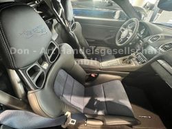 Blau Neu 2025 Porsche 718 Cayman GT4 Coupé | 183.950 €