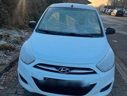 Weiß Gebraucht 2012 Hyundai i10 Kleinwagen | 2.400 €