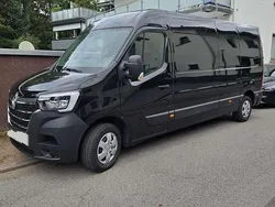 Schwarz Gebraucht 2023 Renault Master Komfort Van | 31.500 € (Teuer)