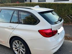 Weiß Gebraucht 2018 BMW 320 Kombi | 18.650 € (Fairer Preis)