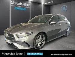 Grau Gebraucht 2025 Mercedes A200 AMG Limousine | 41.900 €