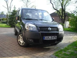 Schwarz metallic Gebraucht 2006 Fiat Doblò Dynamic Van / Kleinbus | 6.600 € (Teuer)