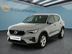 Grau Neu 2025 Volvo XC40 SUV | 38.449 € (Superpreis)
