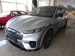 Blau Gebraucht 2023 Ford Mustang Mach-E GT SUV | 59.987 € (Teuer)