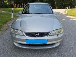 Silber Gebraucht 2002 Opel Vectra Limousine | 1.200 € (Superpreis)