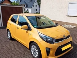 Gelb Gebraucht 2018 Kia Picanto DREAM-TEAM Edition Kleinwagen | 8.400 € (Fairer Preis)