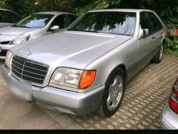 Silber Gebraucht 1992 Mercedes E500 Limousine | 5.500 €